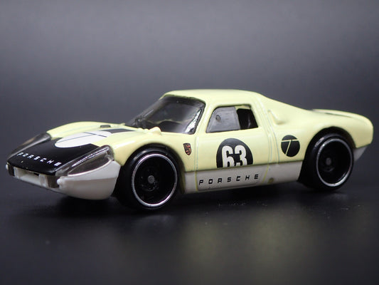 1964-1965 PORSCHE 904 CARRERA GTS RACE CAR 1:64 SCALE DIORAMA DIECAST MODEL CAR