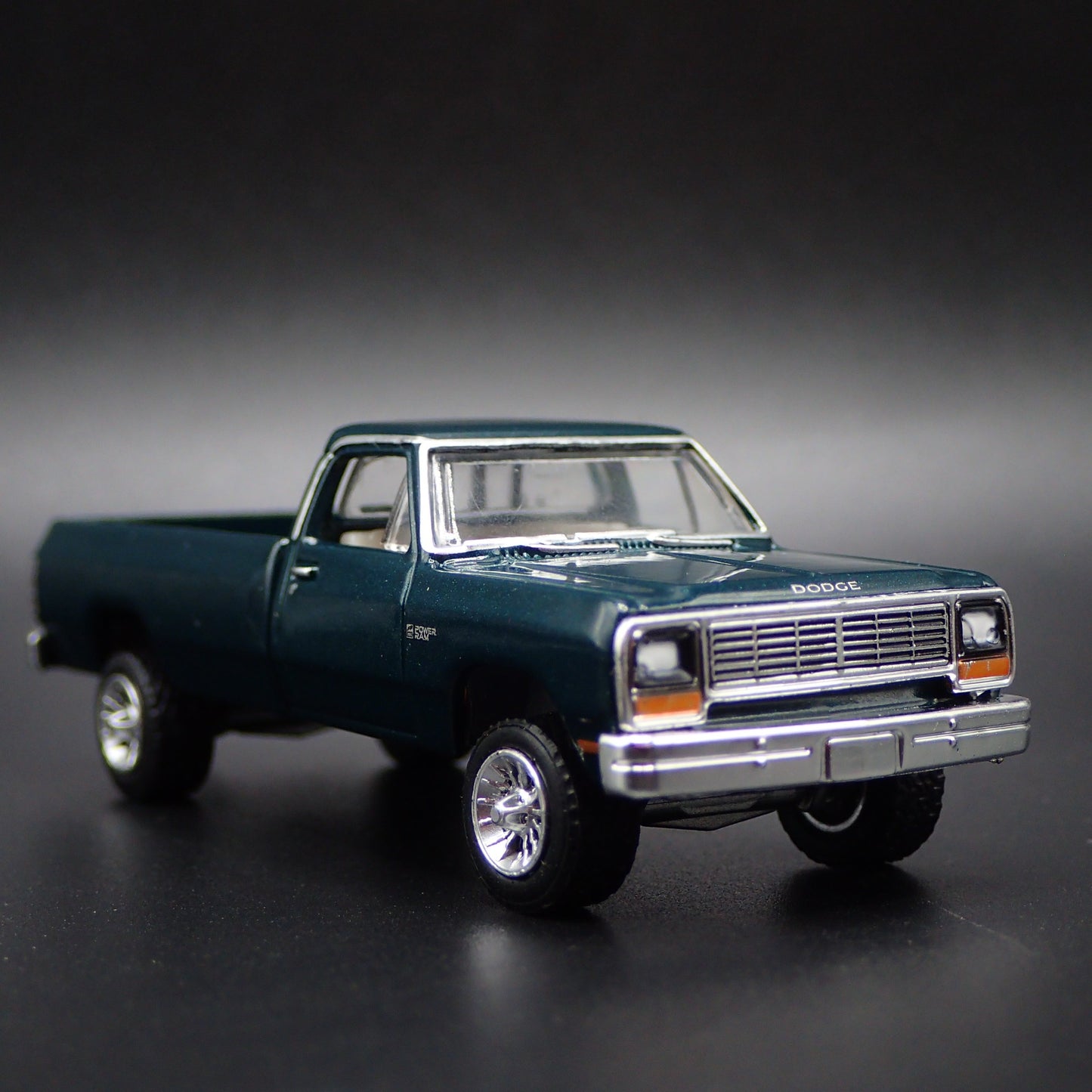 1982 82 DODGE RAM W250 POWER RAM PICKUP TRUCK GREEN 1/64 SCALE DIECAST MODEL CAR