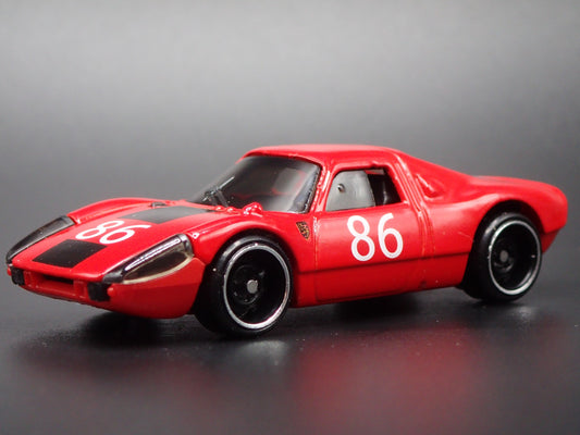 1964-1965 PORSCHE 904 CARRERA GTS RACE CAR 1:64 SCALE DIORAMA DIECAST MODEL CAR
