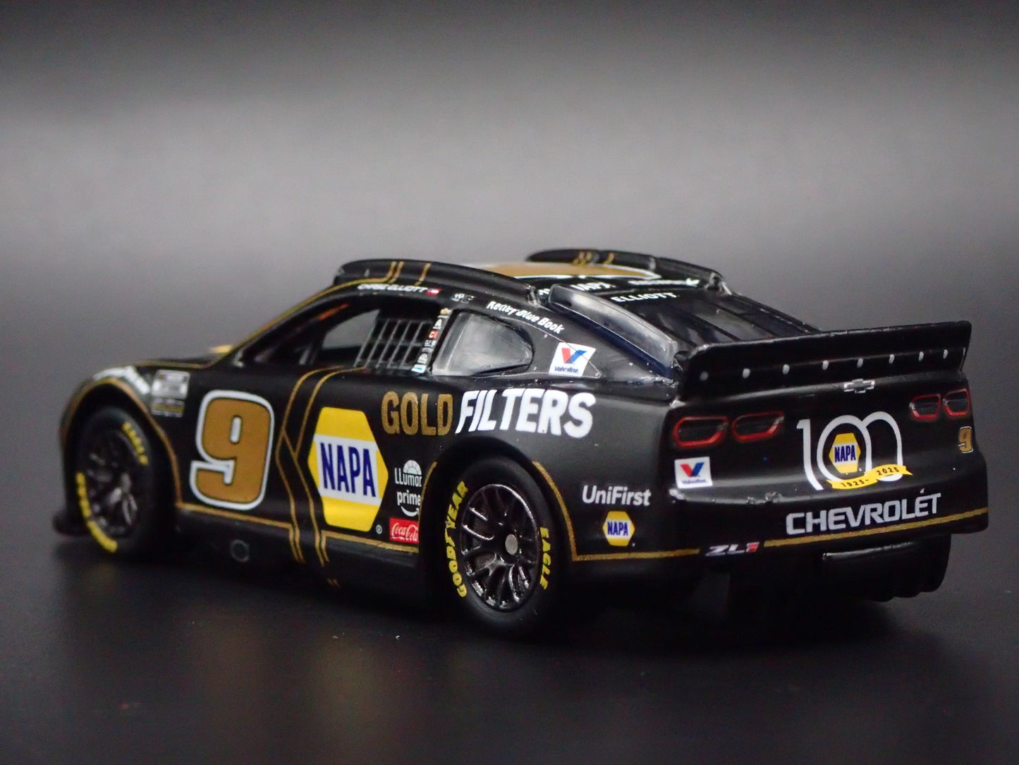 2025 CHEVROLET 9 CHASE ELLIOTT NAPA GOLD FILTERS NASCAR 1:64 SCALE DIECAST CAR