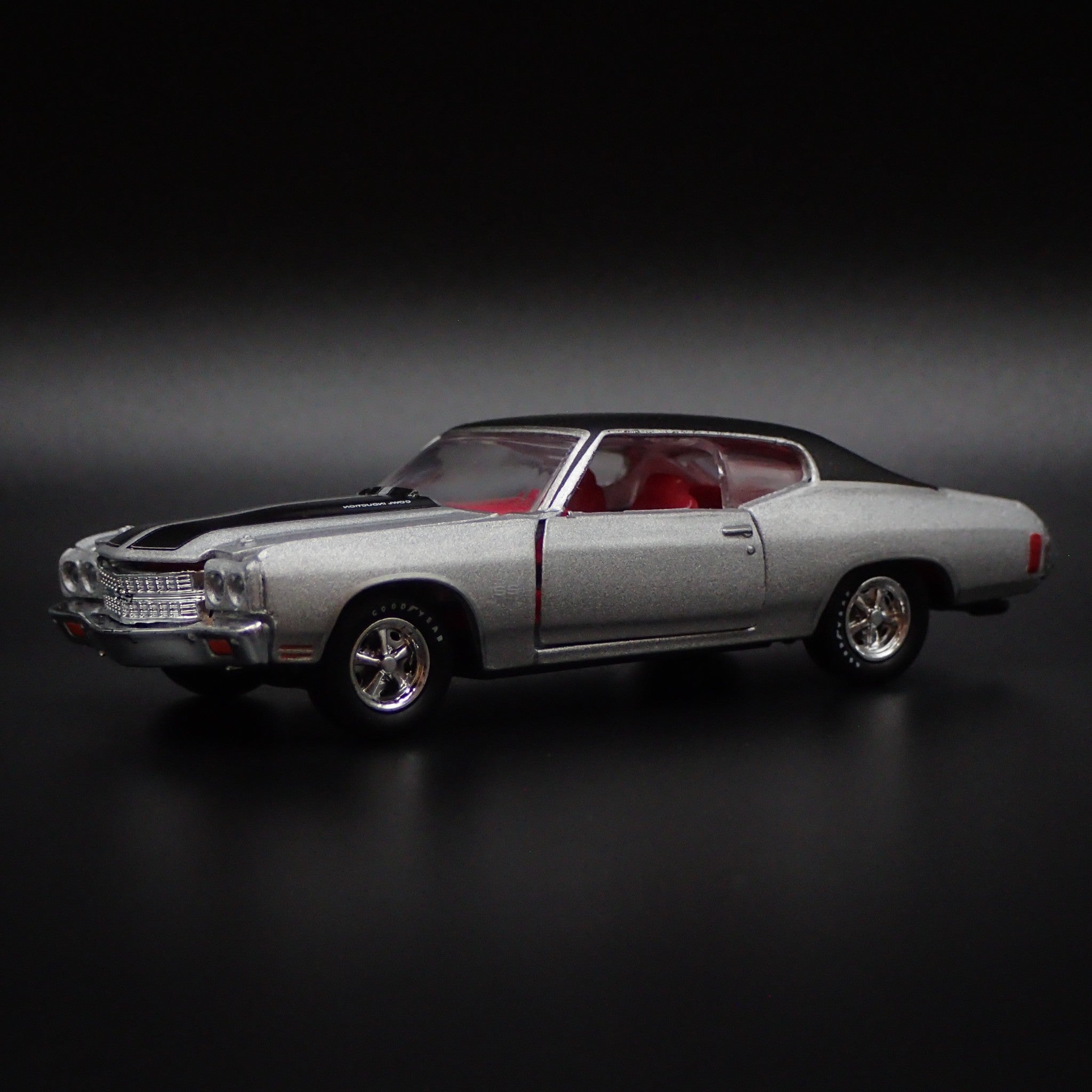 1970 70 CHEVY CHEVROLET Chevelle Ss 396 John Mèche 2 1/64 Echelle 1970 70 CHEVY CHEVROLET Chevelle Ss 396 John Mèche 2 1/64 Echelle