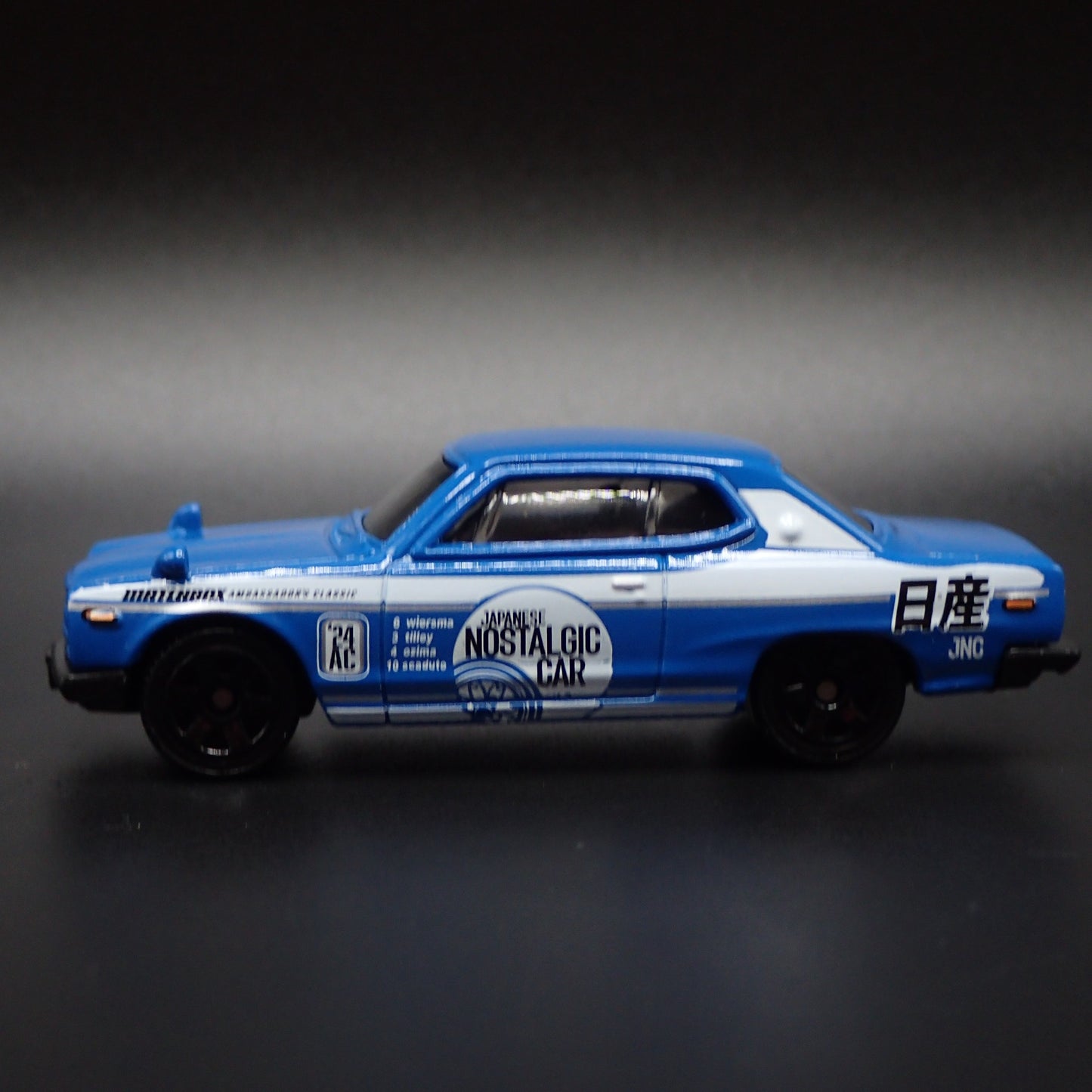 1968-1972 NISSAN SKYLINE 2000 GTX JNC JDM 1:64 SCALE DIORAMA DIECAST MODEL CAR