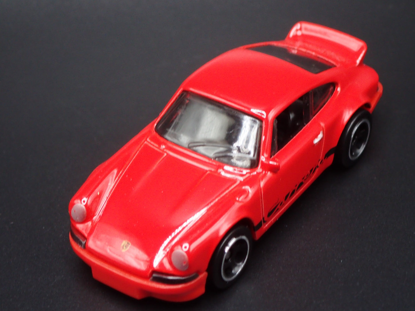 1973-1977 PORSCHE 911 CARRERA RS 2.7 1:64 SCALE COLLECTIBLE DIECAST MODEL CAR