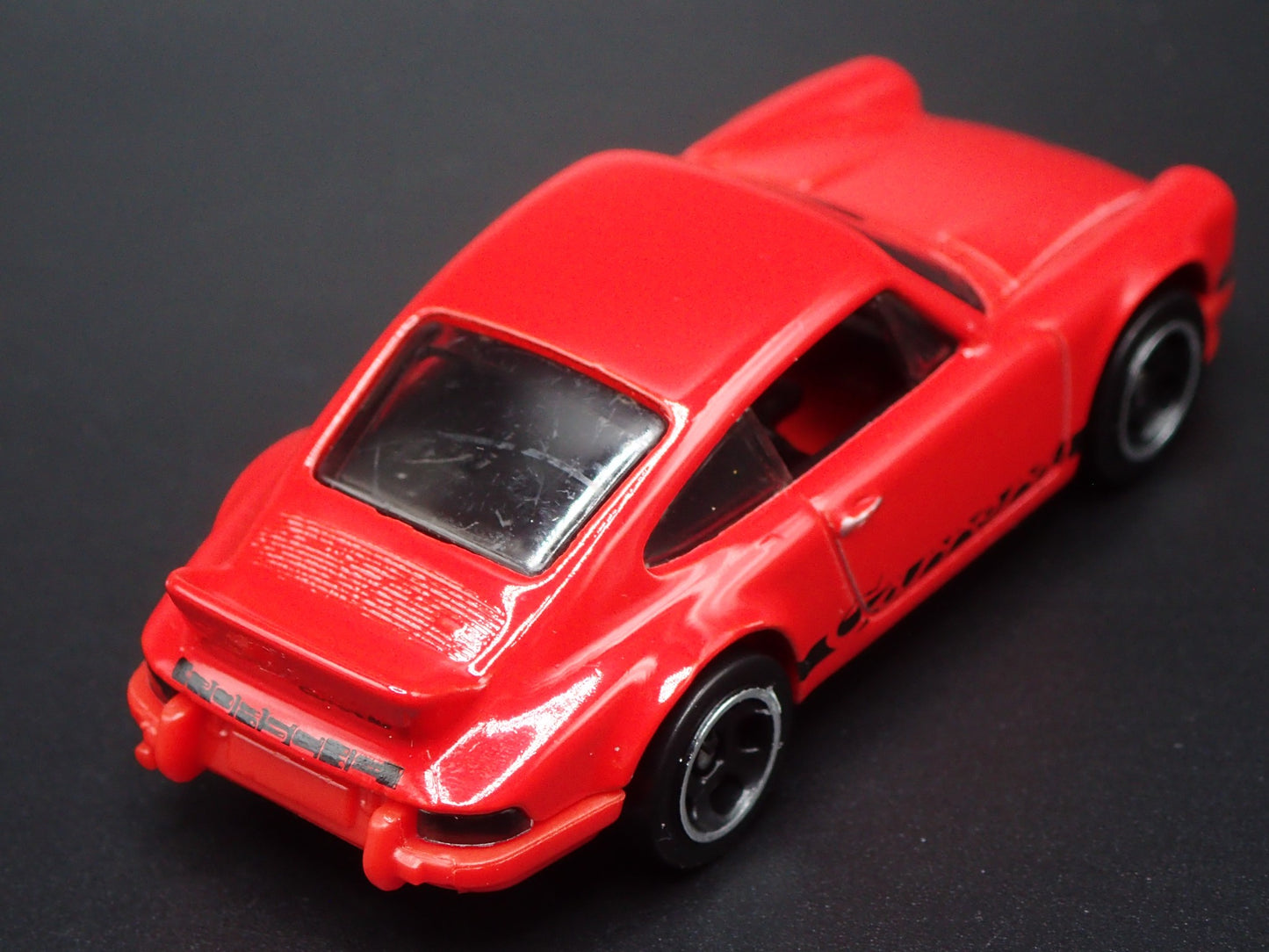 1973-1977 PORSCHE 911 CARRERA RS 2.7 1:64 SCALE COLLECTIBLE DIECAST MODEL CAR
