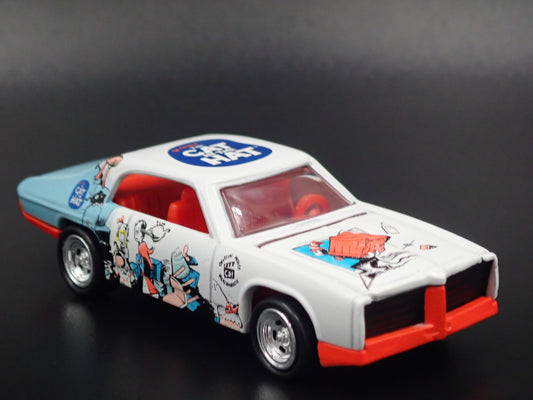 1969 69 PONTIAC GTO JUDGE CAT IN THE HAT 1:64 SCALE DIORAMA DIECAST MODEL CAR