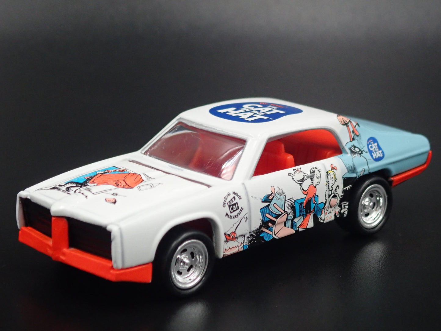 1969 69 PONTIAC GTO JUDGE CAT IN THE HAT 1:64 SCALE DIORAMA DIECAST MODEL CAR