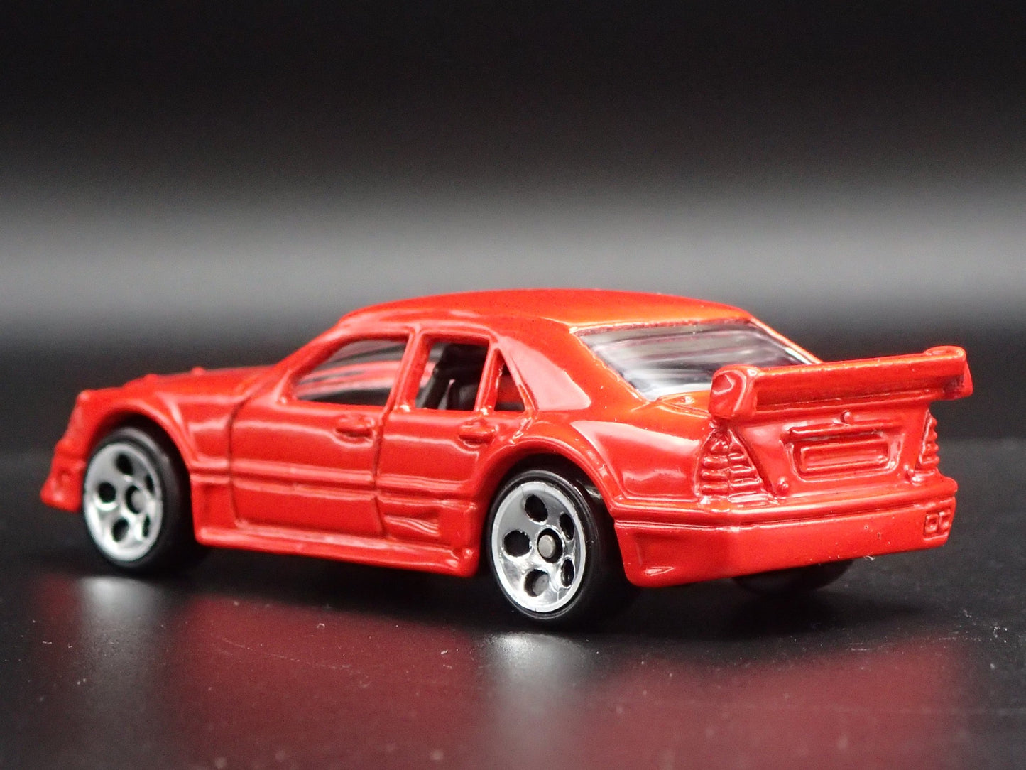 1993-1999 MERCEDES-BENZ C CLASS RED 1:64 SCALE COLLECTIBLE DIECAST MODEL CAR