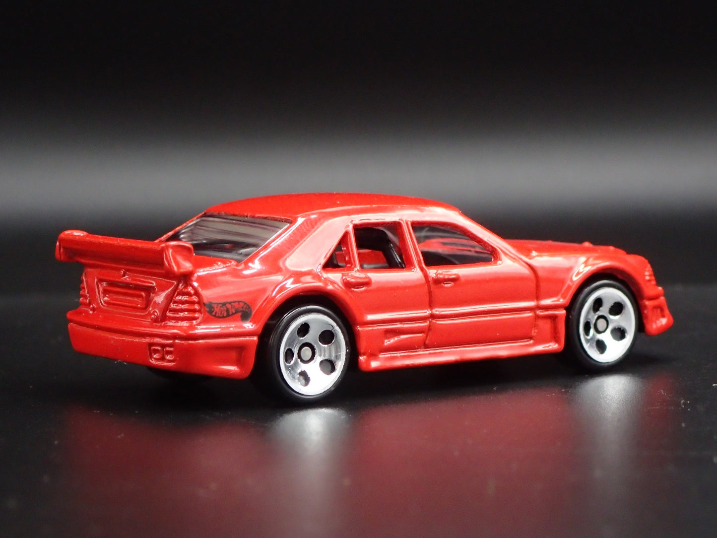 1993-1999 MERCEDES-BENZ C CLASS RED 1:64 SCALE COLLECTIBLE DIECAST MODEL CAR