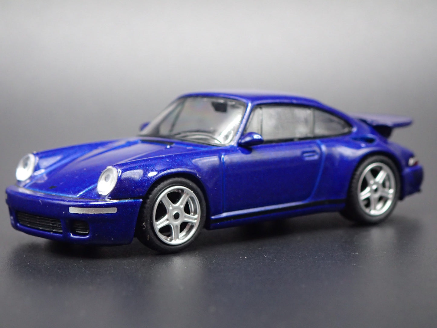 1987-1996 PORSCHE 911 CARRERA  RUF CTR ANNVERSARY 1:64 SCALE DIECAST MODEL CAR