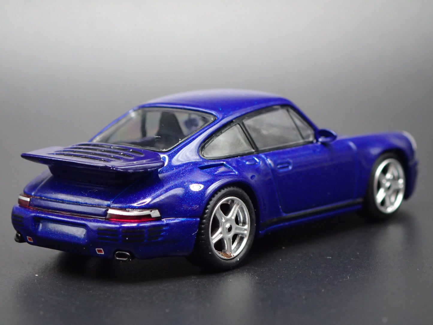1987-1996 PORSCHE 911 CARRERA  RUF CTR ANNVERSARY 1:64 SCALE DIECAST MODEL CAR