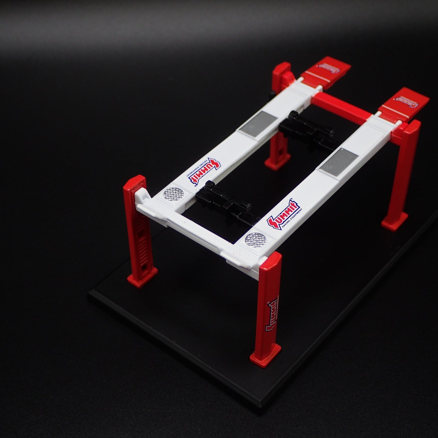 SUMMIT RACING 1:64 SCALE AUTO SHOP MECHANIC GARAGE 4 POST CAR LIFT MODEL DIECAST