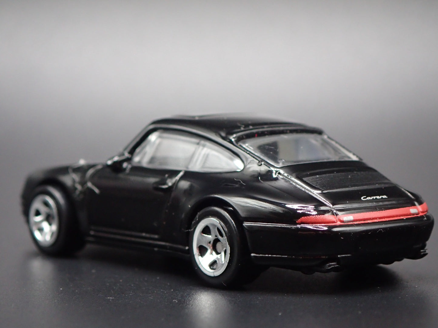 1994-1998 PORSCHE 911 CARRERA 993 BLACK 1:64 SCALE DIORAMA DIECAST MODEL CAR