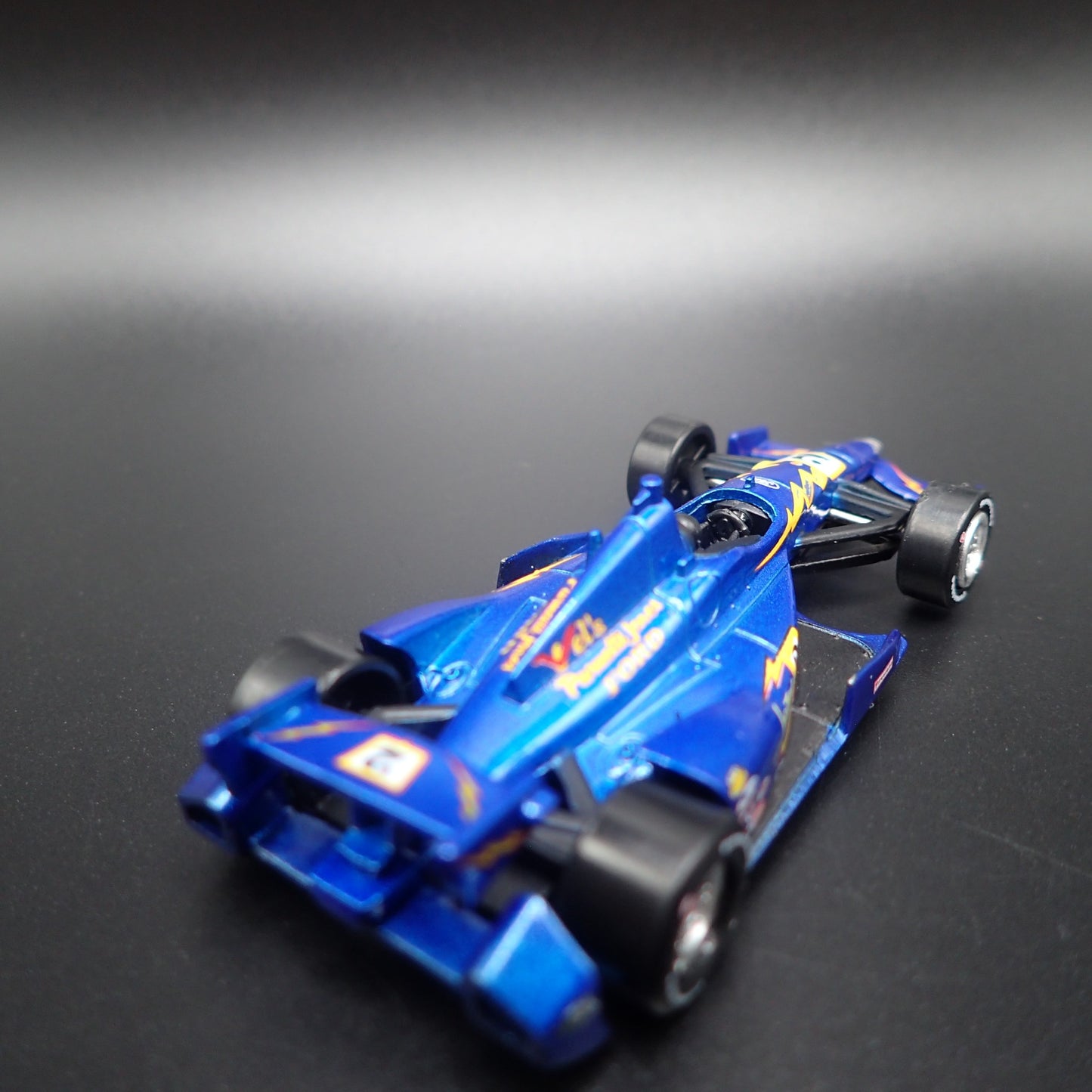 2013 13 INDY 500 JOHNNY LIGHTNING SPECIAL 2 TRIBUTE 1:64 SCALE DIECAST MODEL CAR