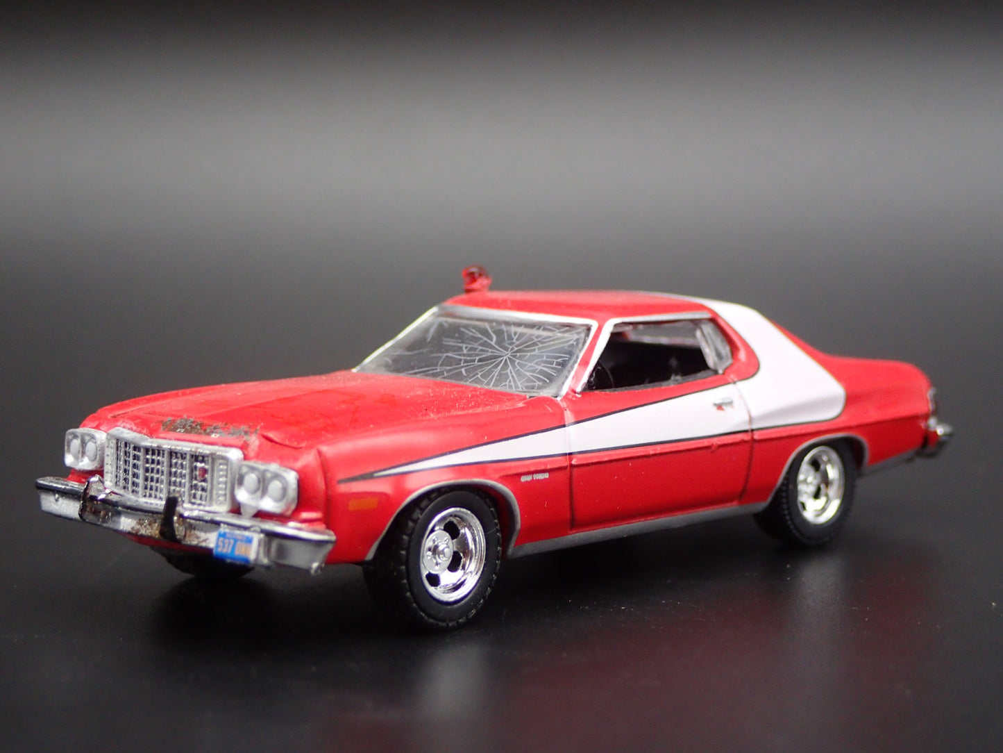 1976 76 FORD GRAN TORINO STARSKY & HUTCH BARN FIND 1:64 SCALE DIECAST MODEL CAR