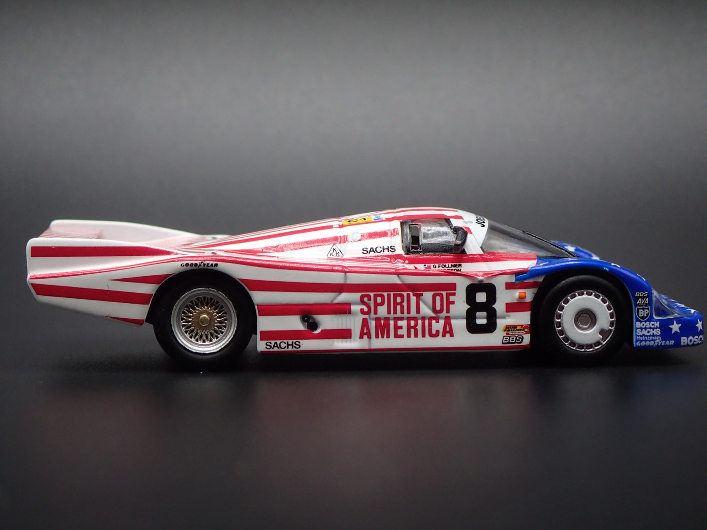 PORSCHE 956 SPIRIT AMERICA  #8 3RD 24H LE MANS 1986 1:64 SCALE DIECAST MODEL CAR