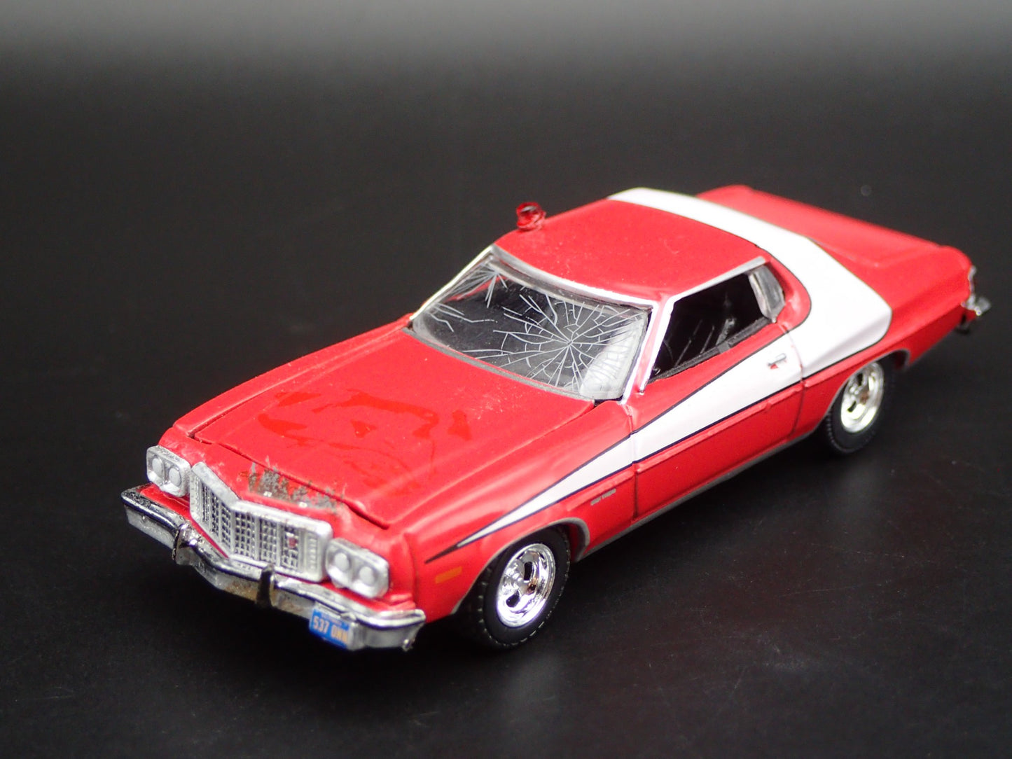 1976 76 FORD GRAN TORINO STARSKY & HUTCH BARN FIND 1:64 SCALE DIECAST MODEL CAR