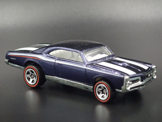 1967 PONTIAC GTO RARE 1:64 SCALE LIMITED COLLECTIBLE DIORAMA DIECAST MODEL CAR