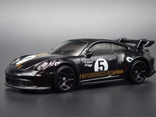 2018-2025 PORSCHE 911 GT3 992 BLACK 1:64 SCALE DIORAMA DIECAST MODEL CAR