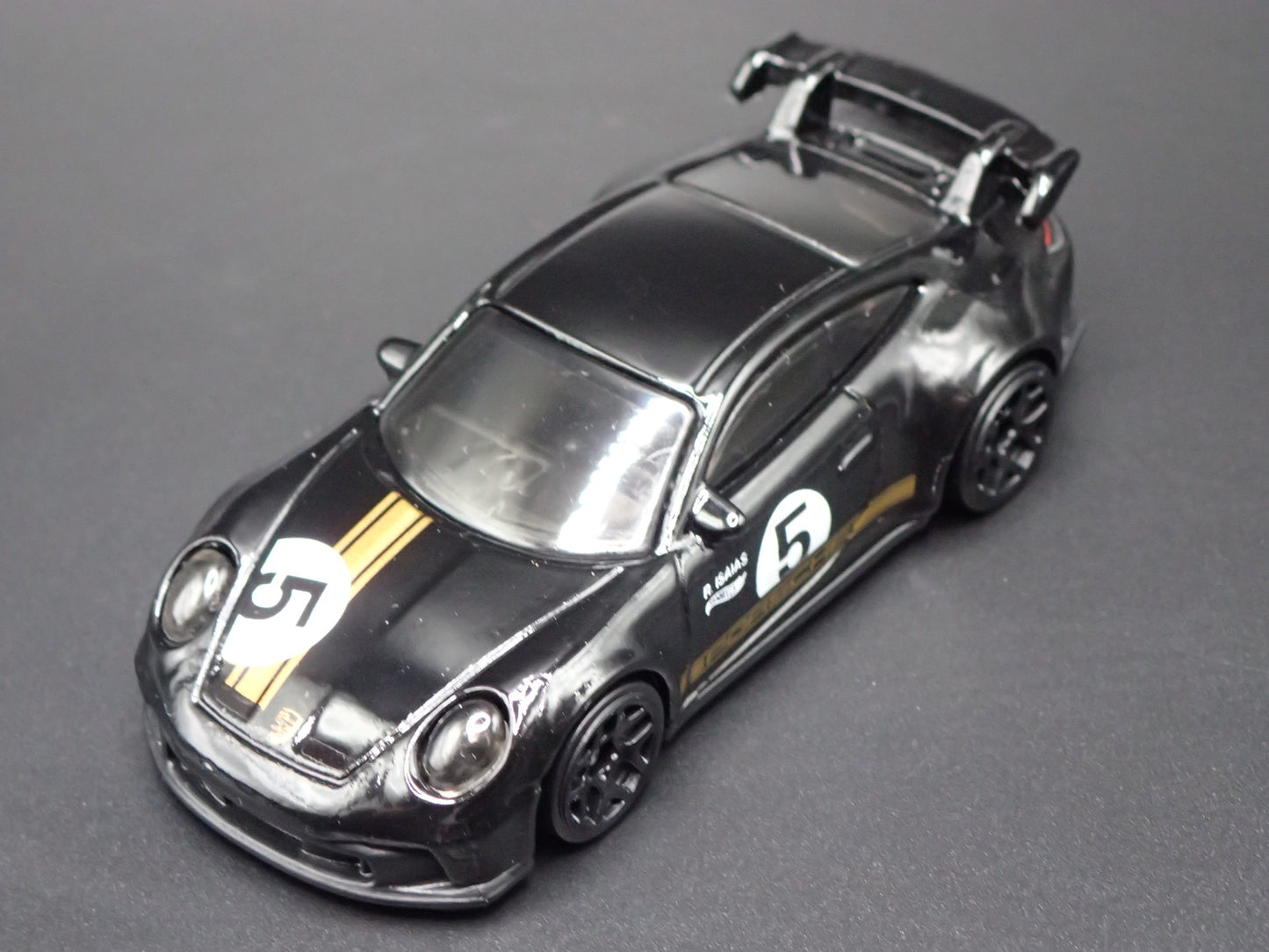 2018-2025 PORSCHE 911 GT3 992 BLACK 1:64 SCALE DIORAMA DIECAST MODEL CAR