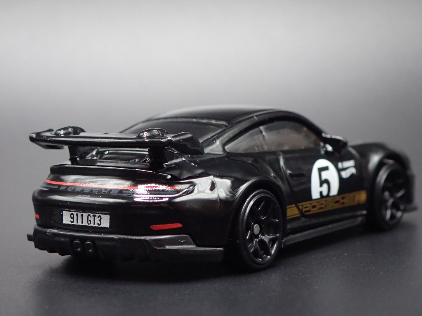 2018-2025 PORSCHE 911 GT3 992 BLACK 1:64 SCALE DIORAMA DIECAST MODEL CAR