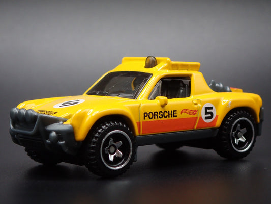 1969-1976 PORSCHE 914 SAFARI 1:64 SCALE COLLECTIBLE DIORAMA DIECAST MODEL CAR