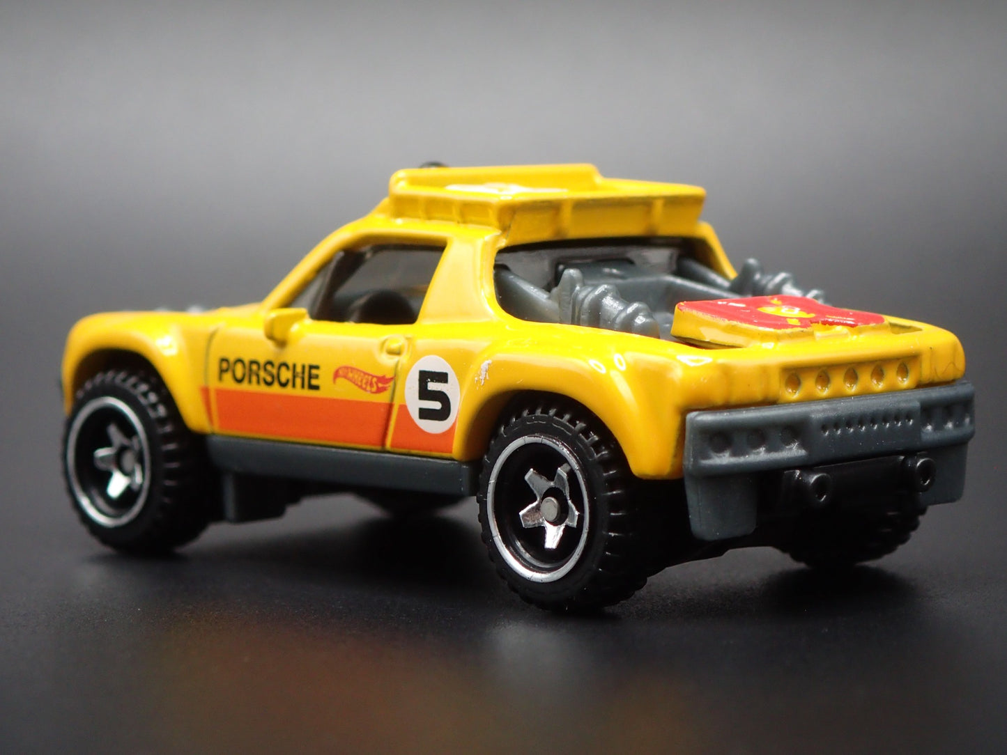 1969-1976 PORSCHE 914 SAFARI 1:64 SCALE COLLECTIBLE DIORAMA DIECAST MODEL CAR