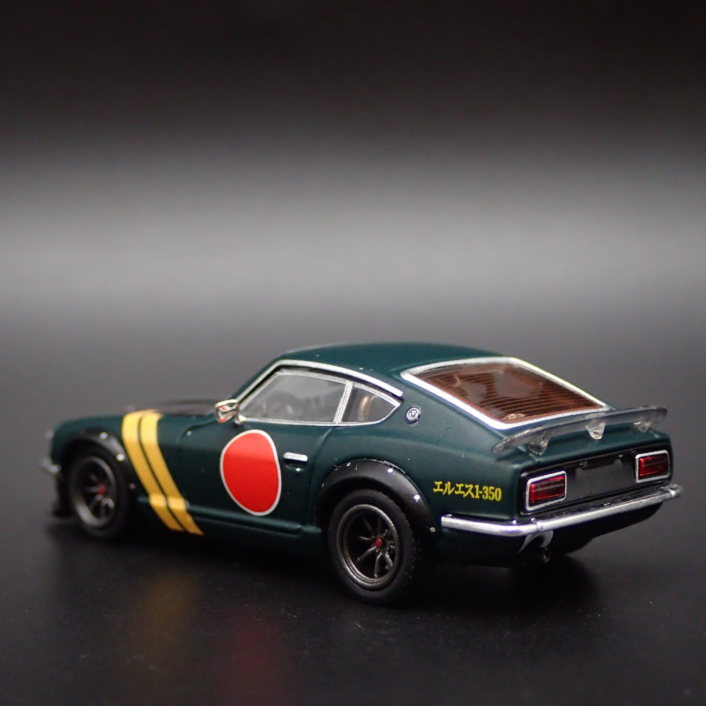 DATSUN 240Z JDM GREEN 1/64 SCALE COLLECTIBLE DIORAMA DIECAST MODEL CAR