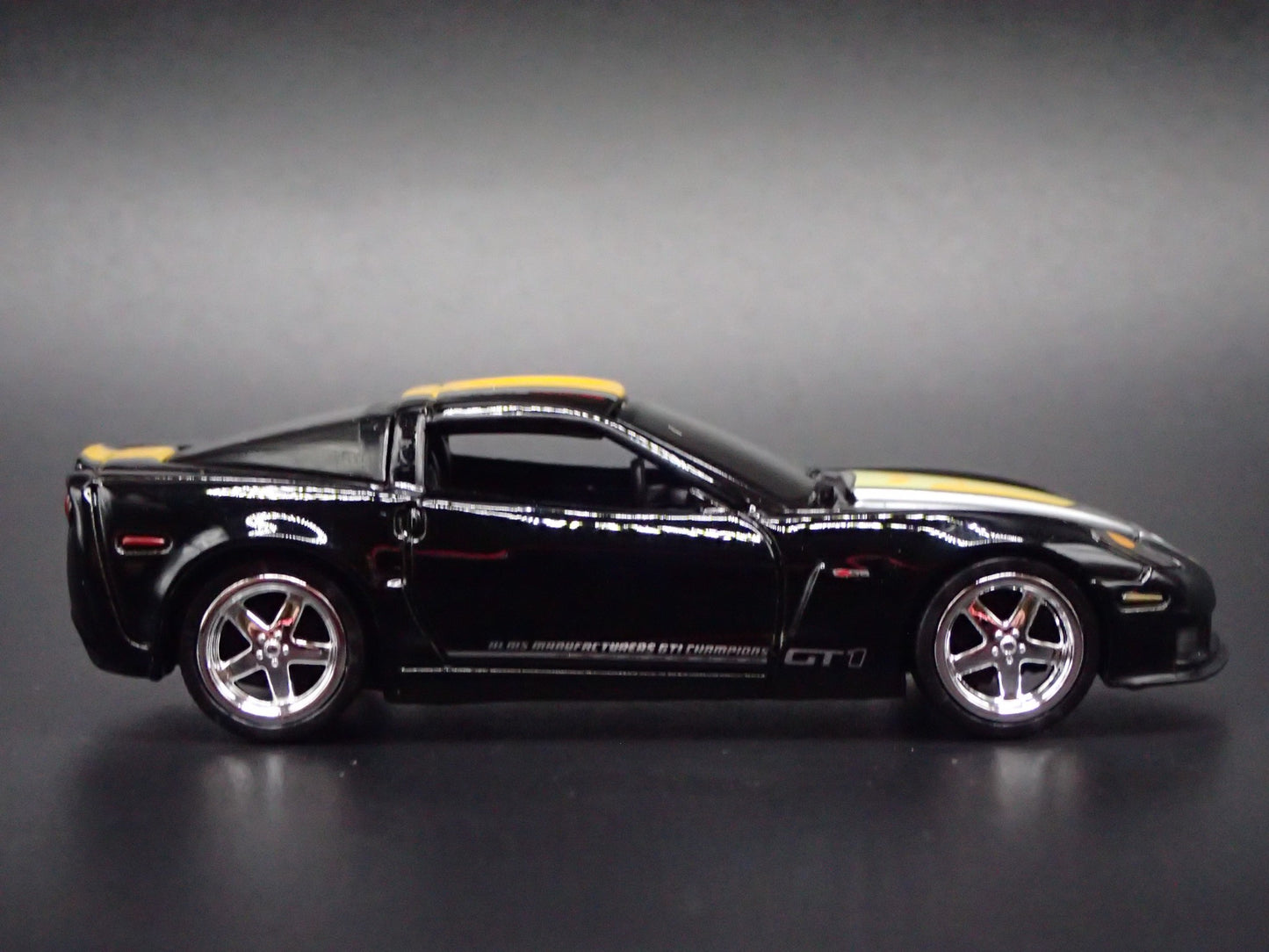 2005-2013 CHEVY CHEVROLET CORVETTE C6 Z06 GT1 1:64 SCALE DIECAST MODEL CAR