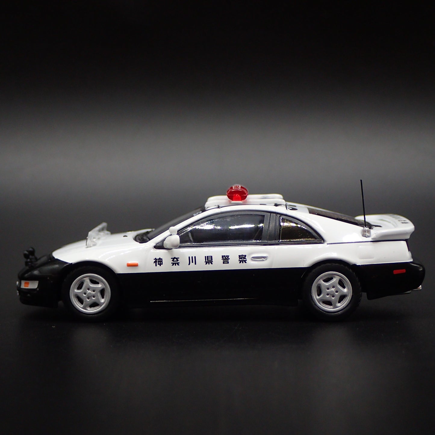 1989-2000 NISSAN FAIRLADY 300ZX Z32 JAPANESE POLICE 1:64 SCALE DIECAST MODEL CAR