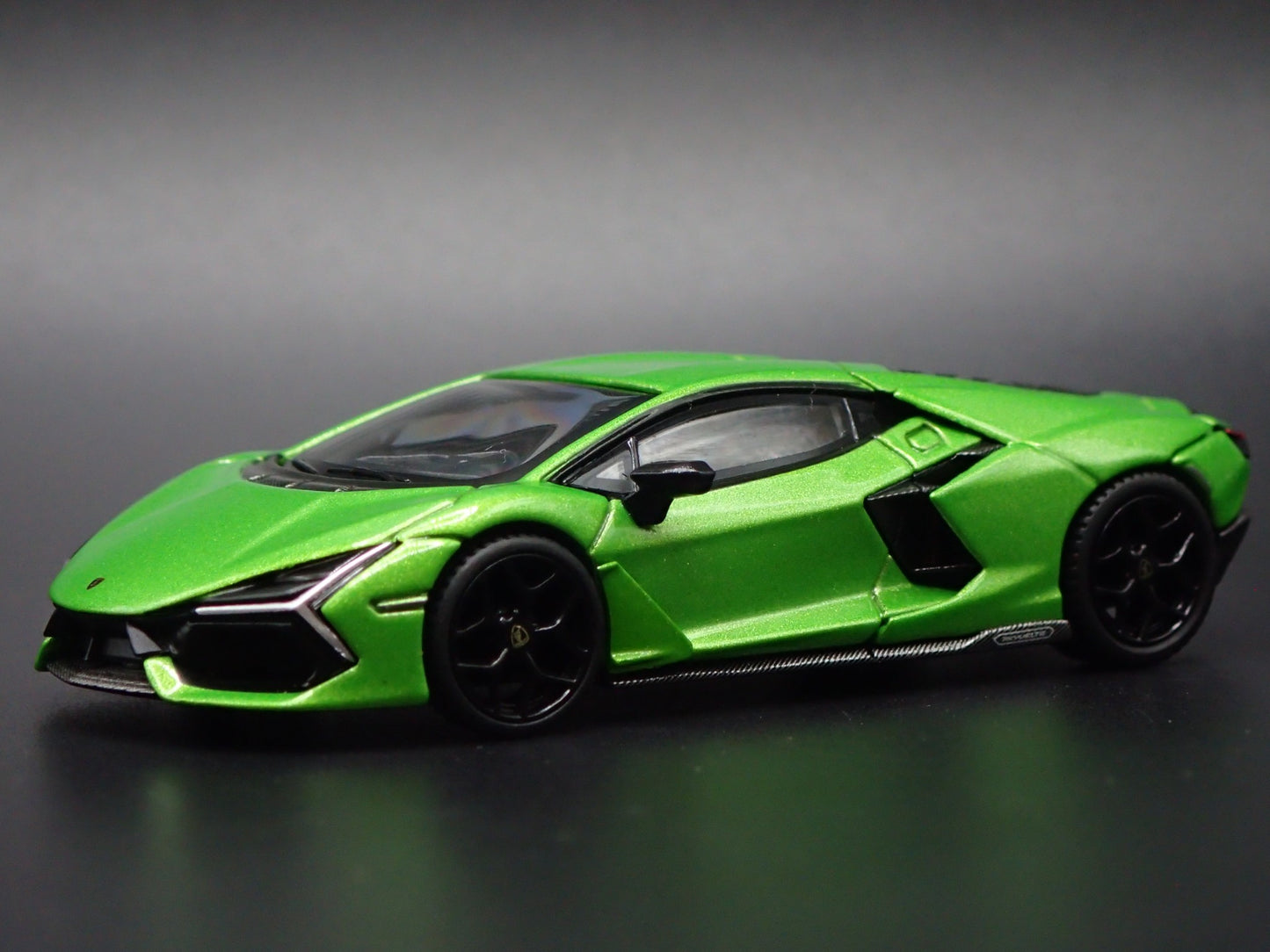 2024-2025 LAMBORGHINI REVUELTO SUPER CAR GREEN 1:64 SCALE DIECAST MODEL CAR