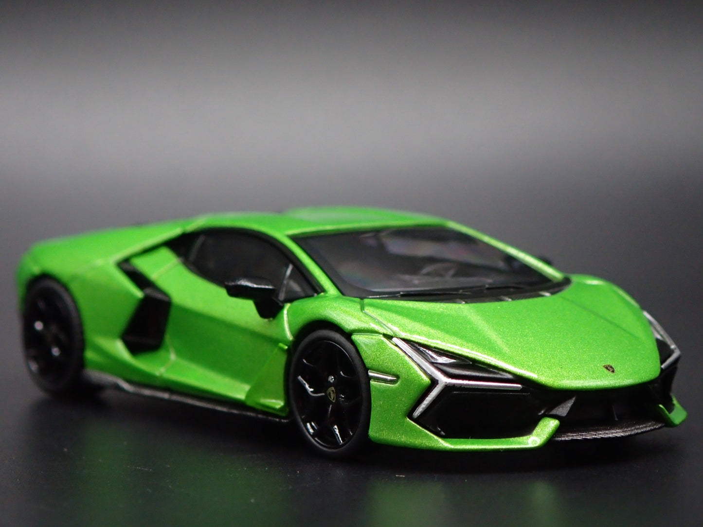 2024-2025 LAMBORGHINI REVUELTO SUPER CAR GREEN 1:64 SCALE DIECAST MODEL CAR