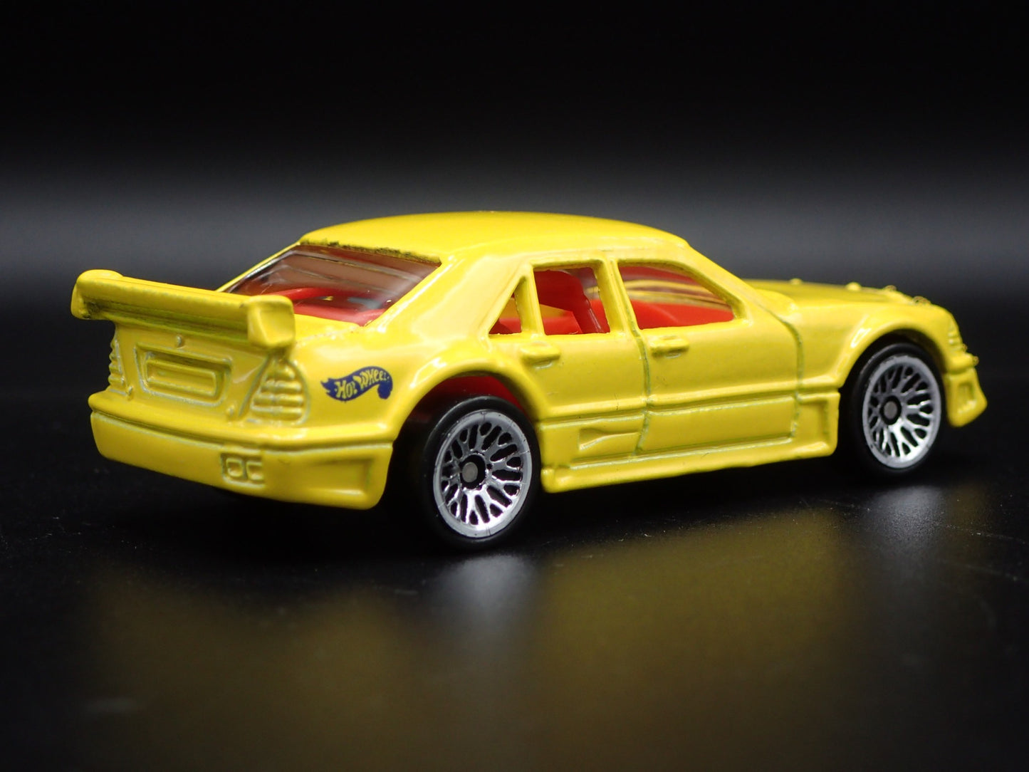 1993-1999 MERCEDES-BENZ C CLASS YELLOW 1:64 SCALE COLLECTIBLE DIECAST MODEL CAR