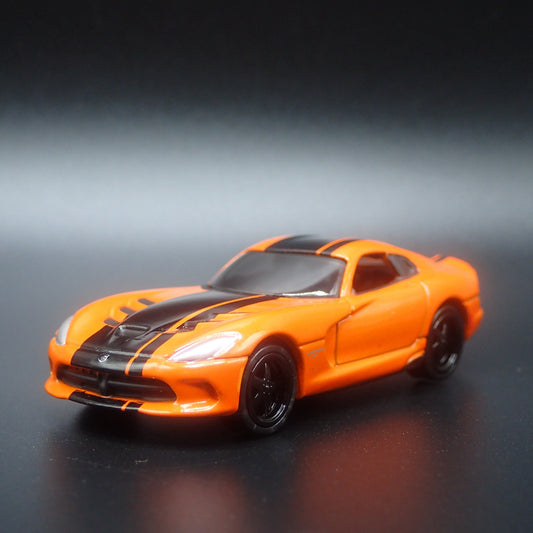 2013- 2017 DODGE VIPER GTC RARE 1/64 SCALE COLLECTIBLE DIORAMA DIECAST MODEL CAR