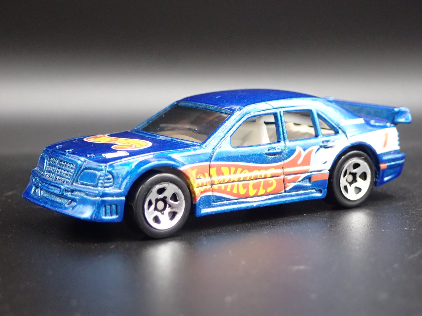 1993-1999 MERCEDES-BENZ C CLASS BLUE 1:64 SCALE COLLECTIBLE DIECAST MODEL CAR