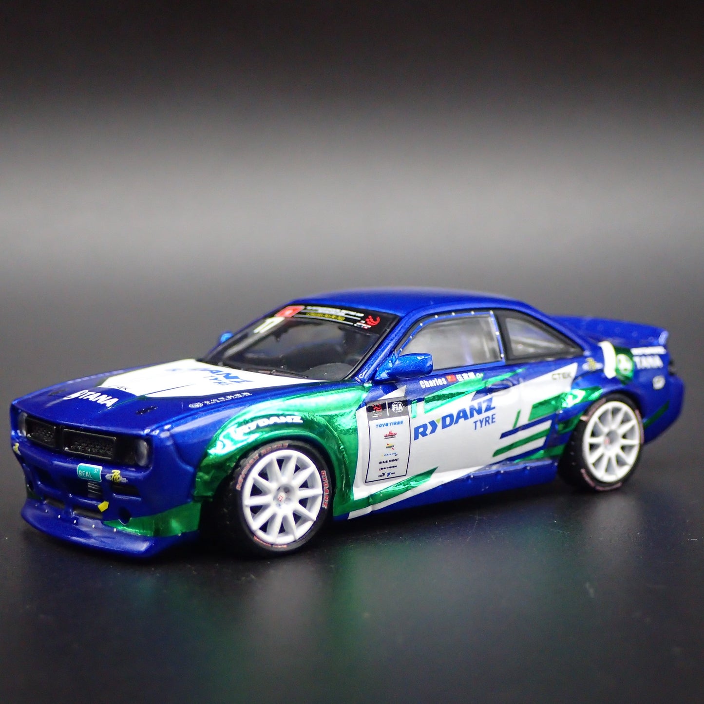 NISSAN SILVIA S14 ROCKET BUNNY DRIFTING JDM 1:64 SCALE DIORAMA DIECAST MODEL CAR