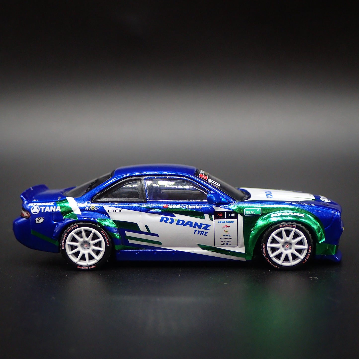 NISSAN SILVIA S14 ROCKET BUNNY DRIFTING JDM 1:64 SCALE DIORAMA DIECAST MODEL CAR