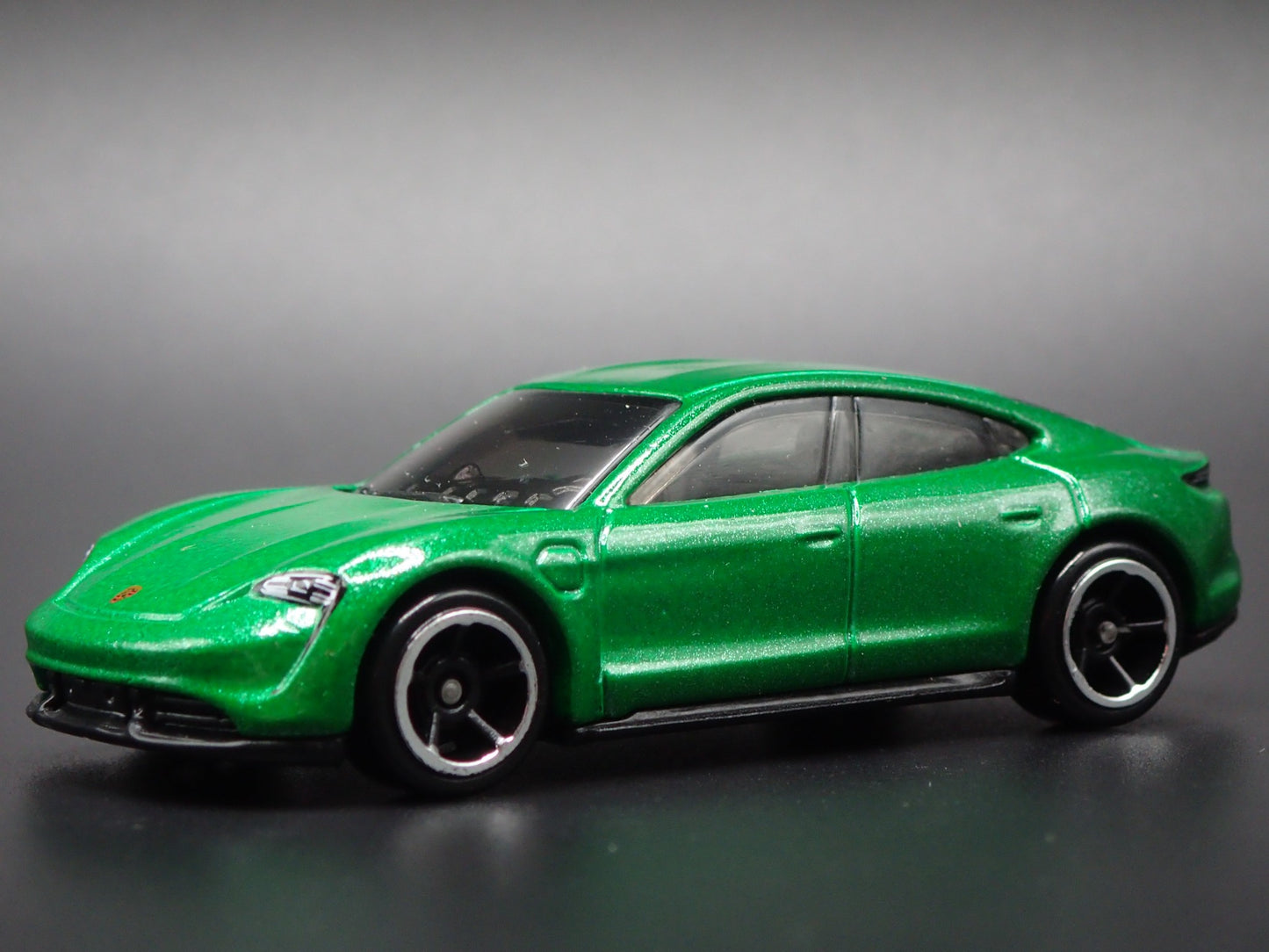 2019-2025 PORSCHE TAYCAN TURBO S GREEN 1:64 SCALE COLLECTIBLE DIECAST MODEL CAR