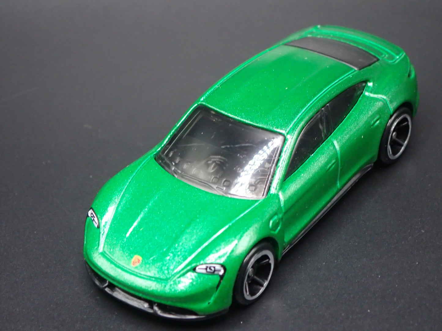 2019-2025 PORSCHE TAYCAN TURBO S GREEN 1:64 SCALE COLLECTIBLE DIECAST MODEL CAR