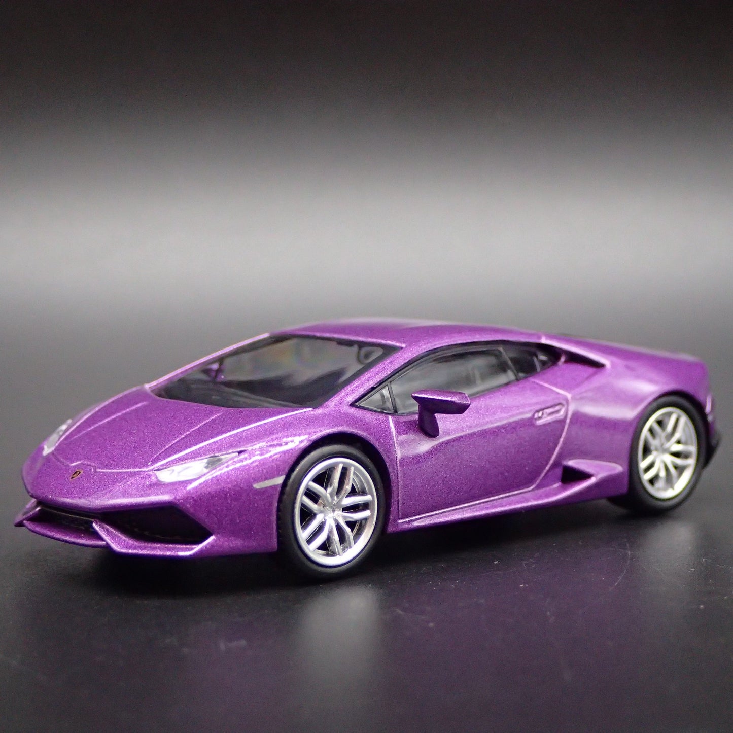 2014-2019 LAMBORGHINI HURACAN COUPE SUPER CAR 1:64 SCALE DIECAST MODEL CAR