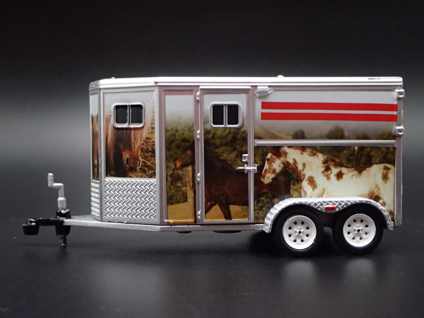 HORSE TRAILER W/ HITCH WHITE 1/64 SCALE COLLECTIBLE DIORAMA DIECAST MODEL CAR
