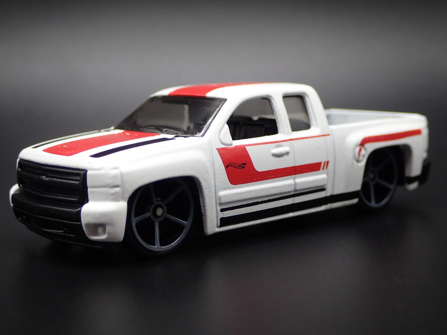 2007-2014 CHEVY CHEVROLET SILVERADO PICKUP TRUCK 1:64 SCALE DIECAST MODEL CAR