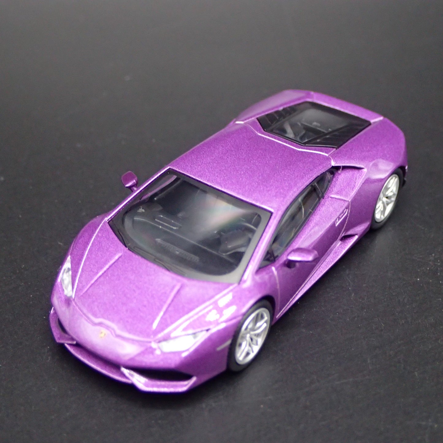 2014-2019 LAMBORGHINI HURACAN COUPE SUPER CAR 1:64 SCALE DIECAST MODEL CAR