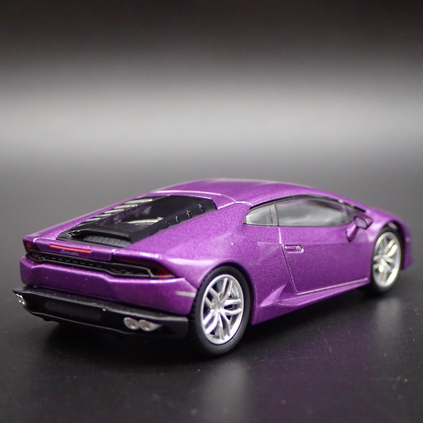 2014-2019 LAMBORGHINI HURACAN COUPE SUPER CAR 1:64 SCALE DIECAST MODEL CAR