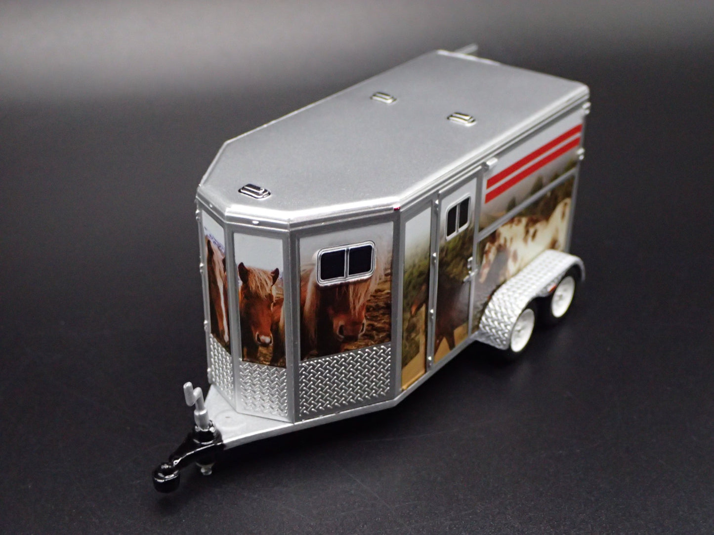 HORSE TRAILER W/ HITCH WHITE 1/64 SCALE COLLECTIBLE DIORAMA DIECAST MODEL CAR