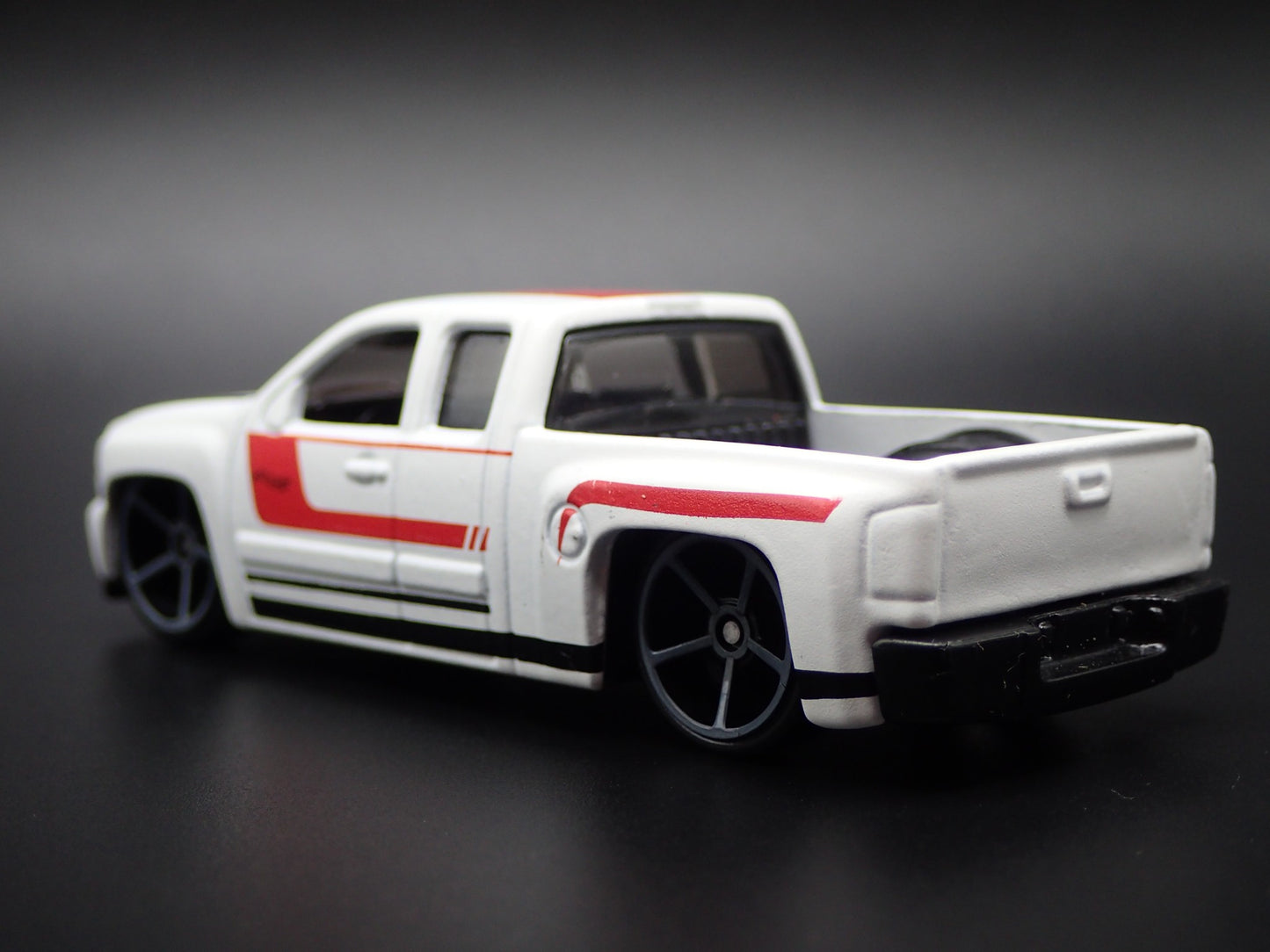 2007-2014 CHEVY CHEVROLET SILVERADO PICKUP TRUCK 1:64 SCALE DIECAST MODEL CAR