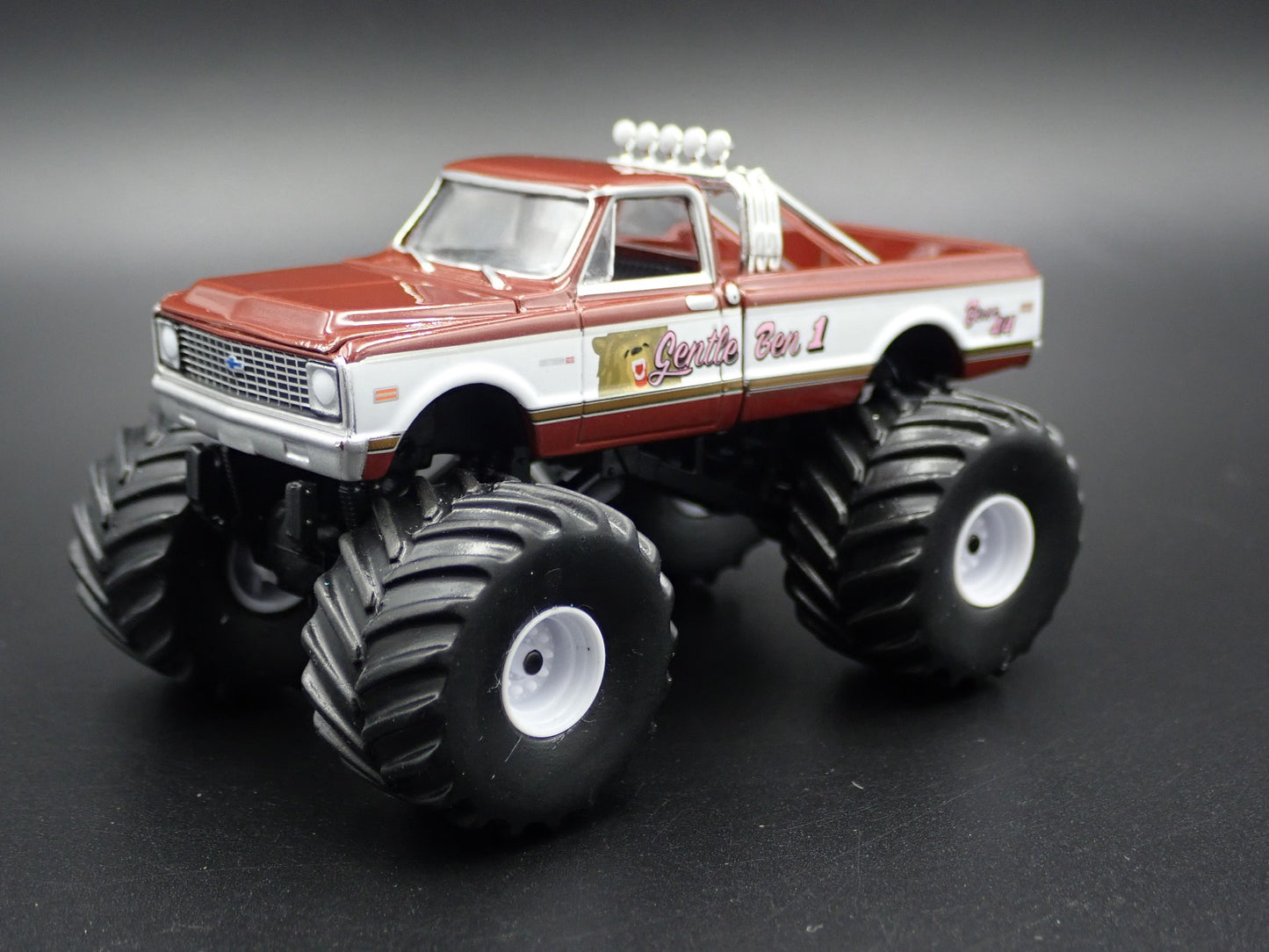 1972 CHEVY CHEVROLET C20 MONSTER TRUCK GENTLE BEN 1 1:64 SCALE DIECAST MODEL CAR