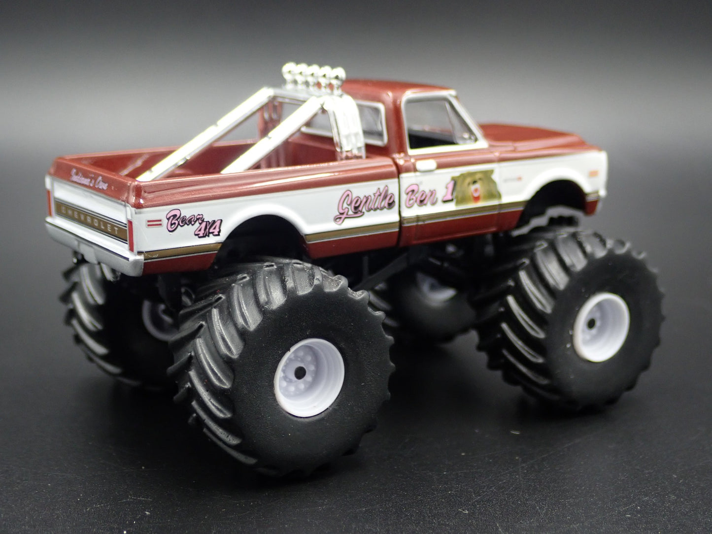 1972 CHEVY CHEVROLET C20 MONSTER TRUCK GENTLE BEN 1 1:64 SCALE DIECAST MODEL CAR
