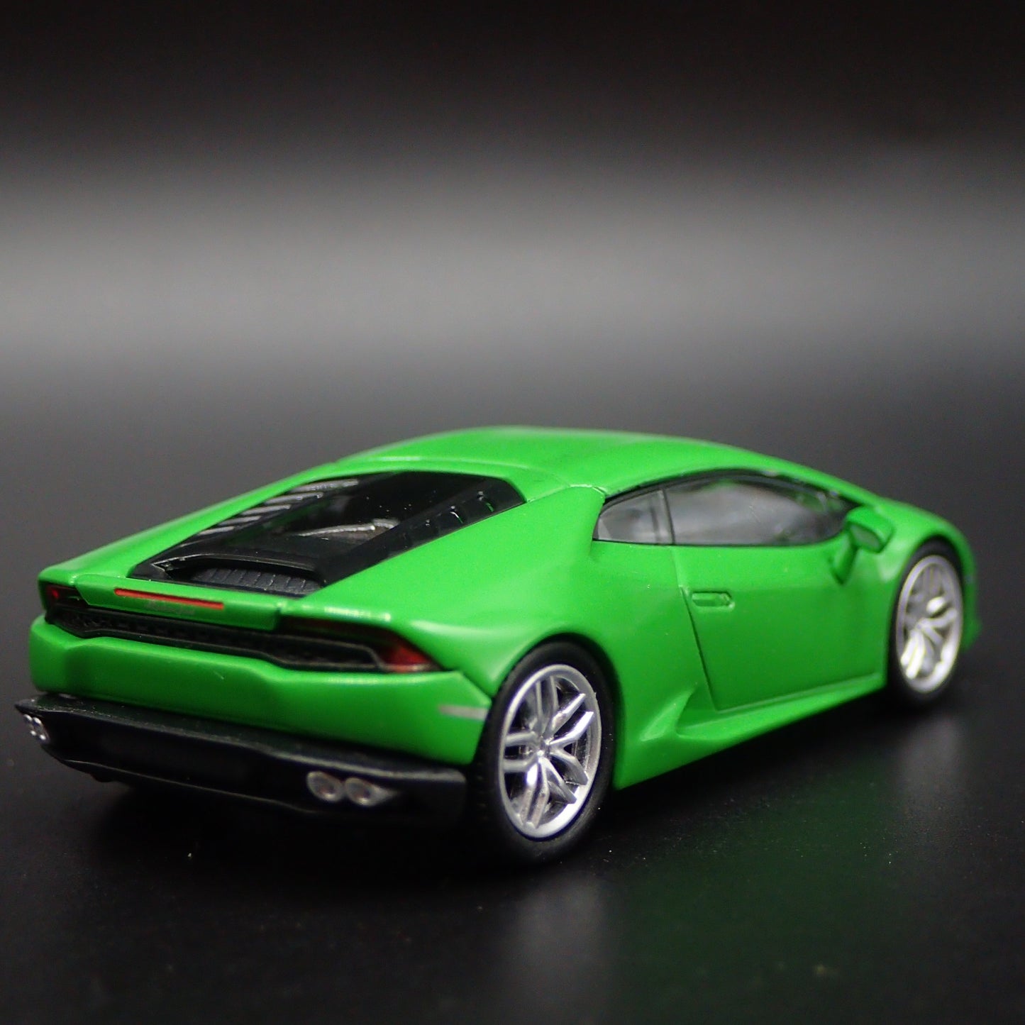2014-2019 LAMBORGHINI HURACAN COUPE SUPER CAR GREEN 1:64 SCALE DIECAST MODEL CAR
