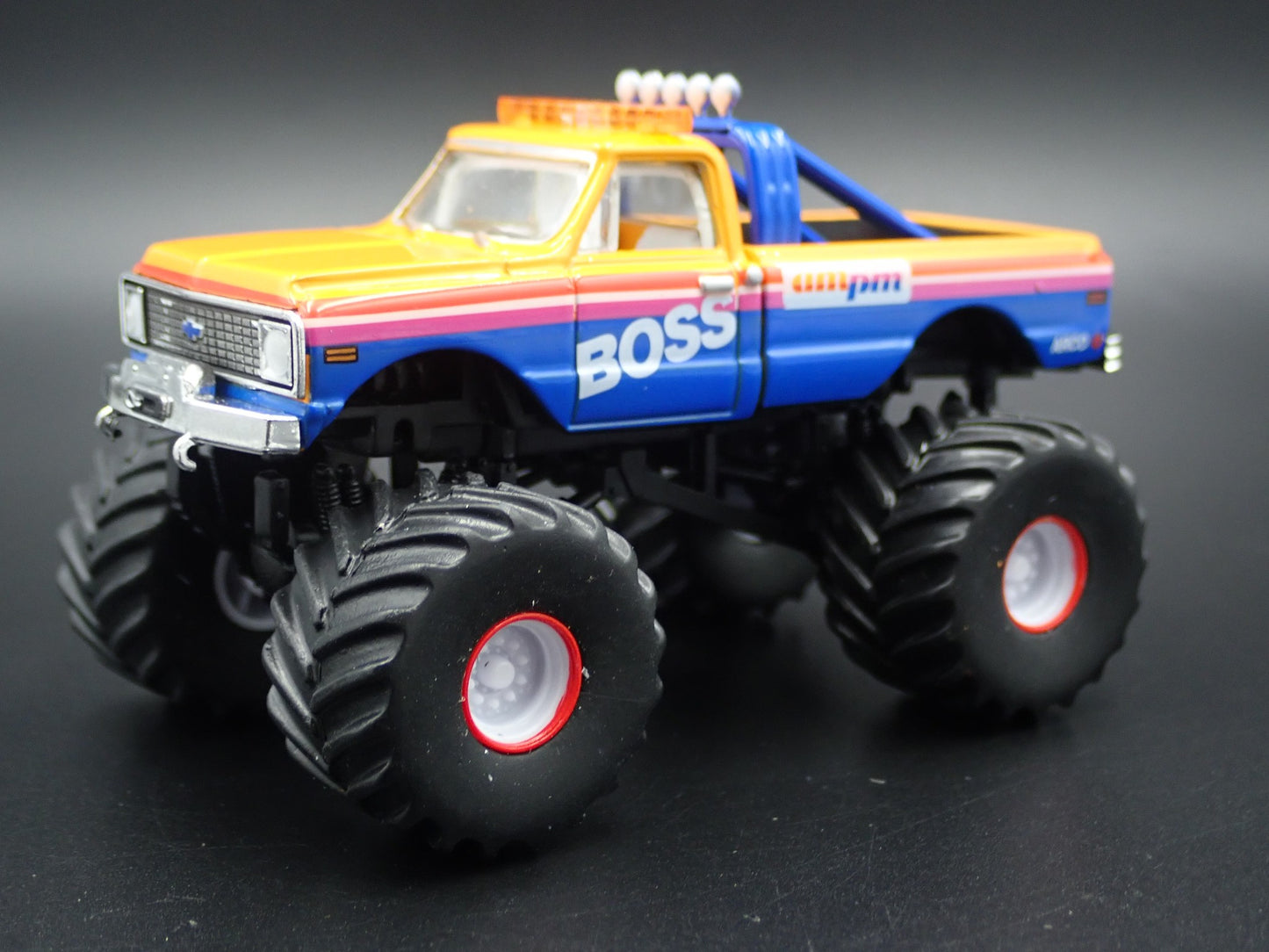 1972 CHEVY CHEVROLET K10 MONSTER TRUCK AM/PM BOSS 1:64 SCALE DIECAST MODEL CAR