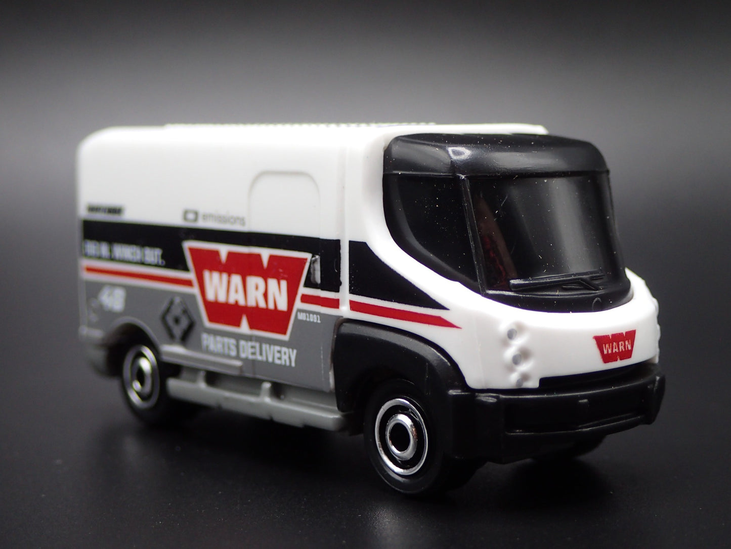 2009-2013 INTERNATIONAL eSTAR ELECTRIC VEHICLE VAN 1:64 SCALE DIECAST MODEL CAR